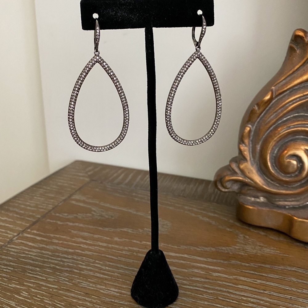 Elegant Drop Earrings with Swarovski
